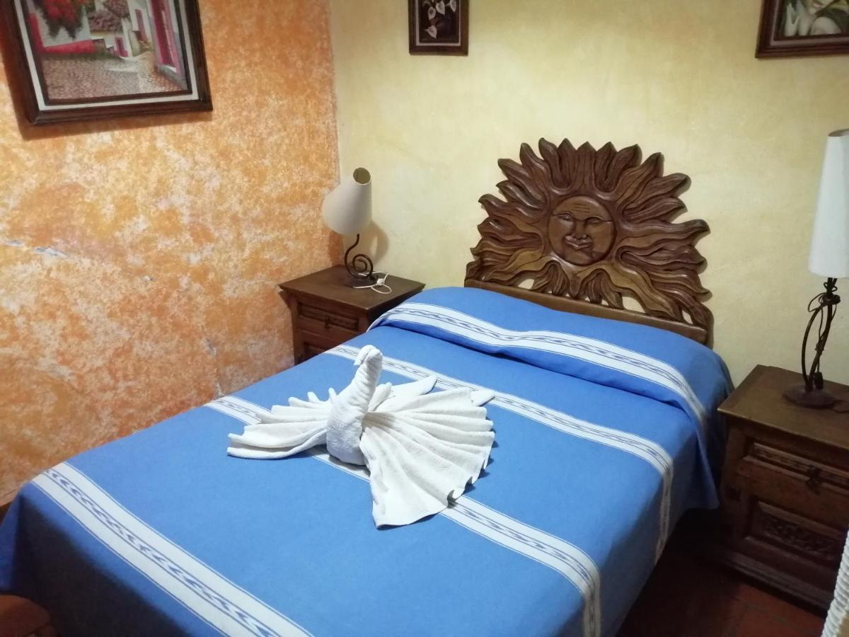 טקסקו דה אלארקון Hotel El Rey מראה חיצוני תמונה